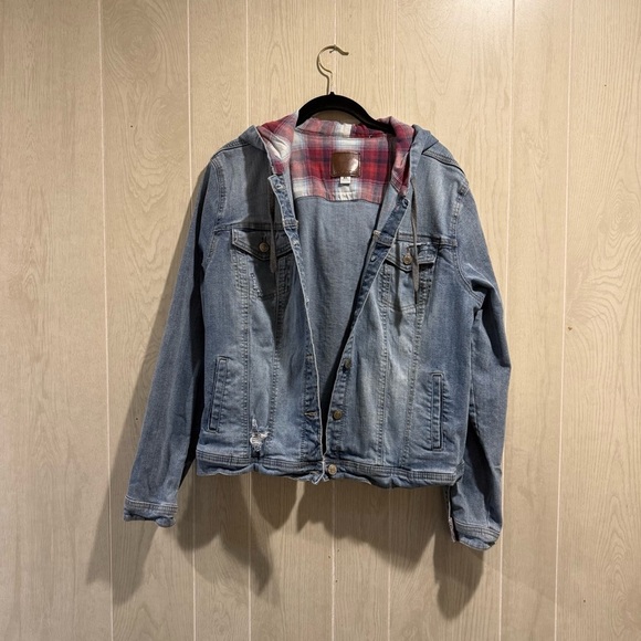 Maurice’s Blue Denim Jacket with Red Plaid Lining- XL - Picture 1 of 4